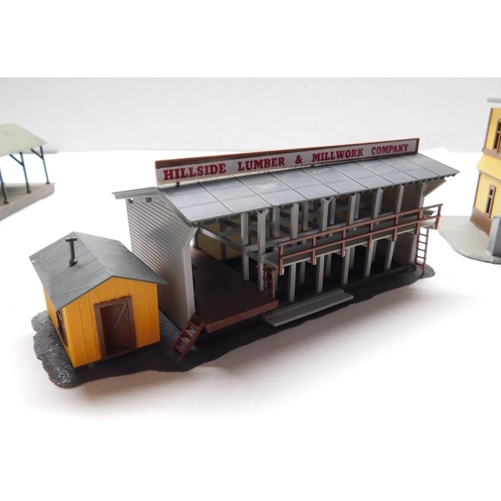 HO Scale Model Train Building Lot Hillside Lumber Water Tower Station 5pc Set - Picture 9 of 9